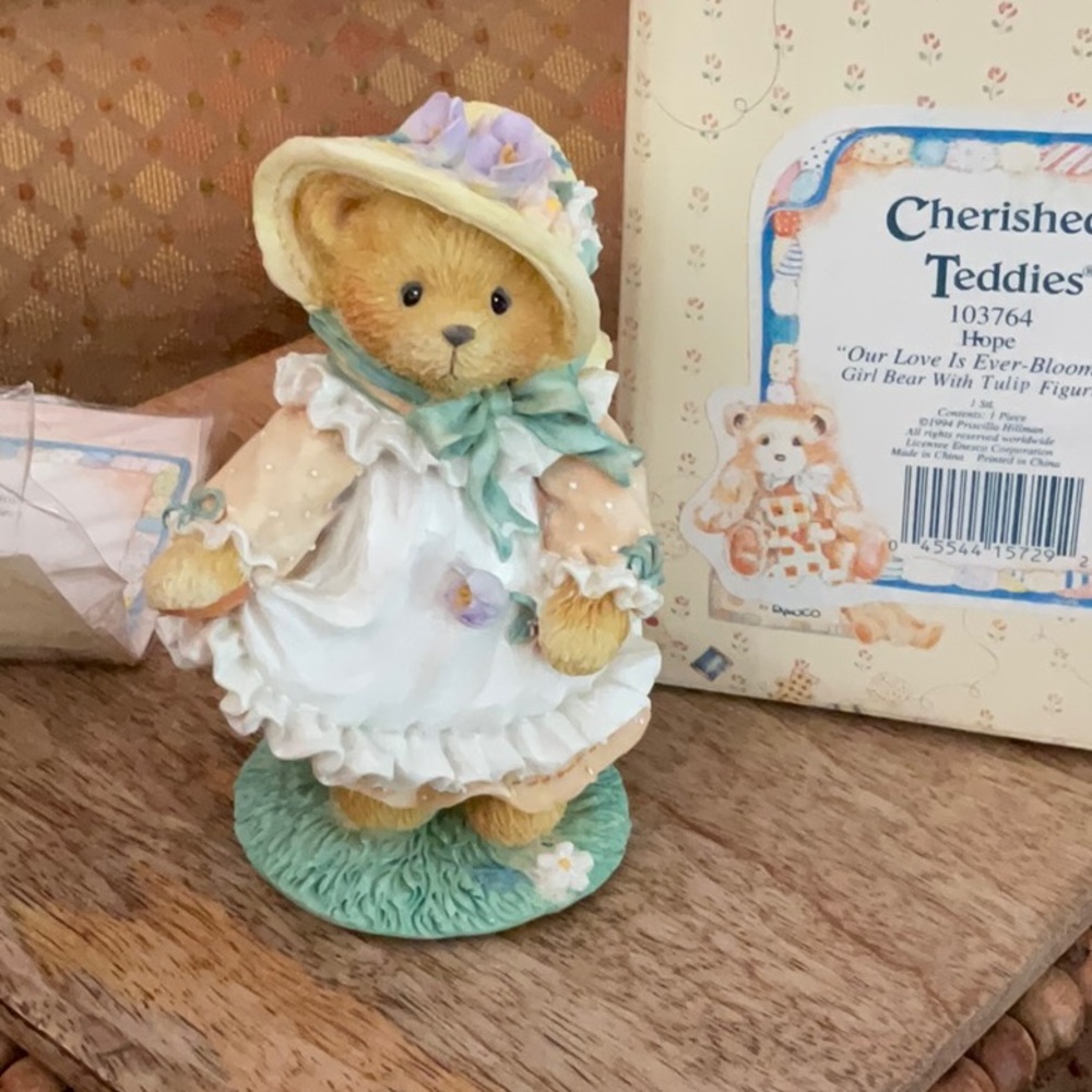 Cherished Teddies, HOPE, Our Love is Ever Blooming, In Spring Dress & Bonnet